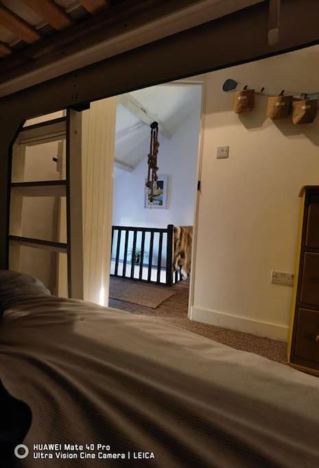 Brynglas Cottage With Hot Tub, Anglesey. Llanfachraeth Ngoại thất bức ảnh